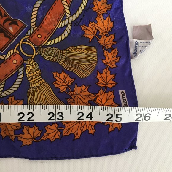 SKEMO Vintage Canadian Soldiers Print Square Scarf Purple Orange 26x27" - Picture 12 of 14